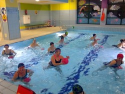 Mikołajkowy Maraton Fitness w Centrum OLIMPIC